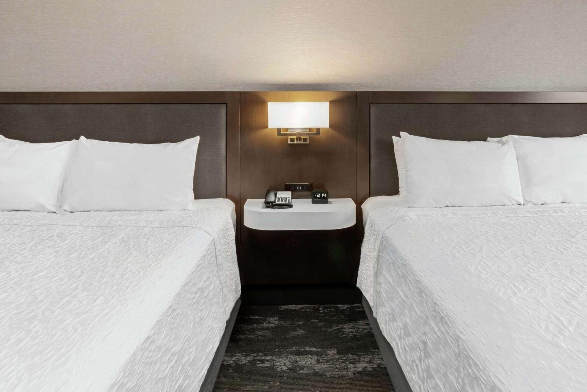 Hampton Inn & Suites Spokane Downtown-South photo 11