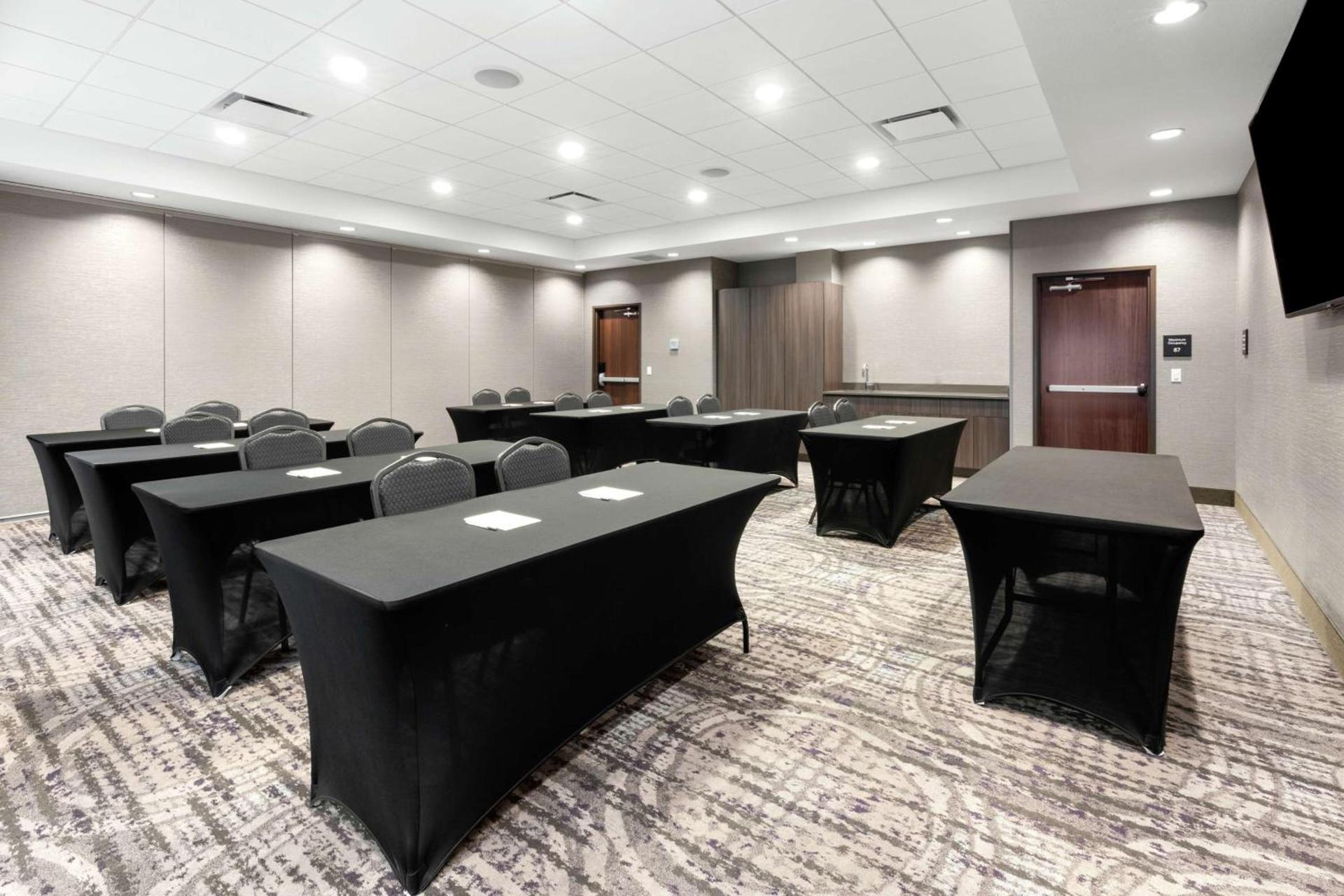 Hampton Inn & Suites Spokane Downtown-South photo 55