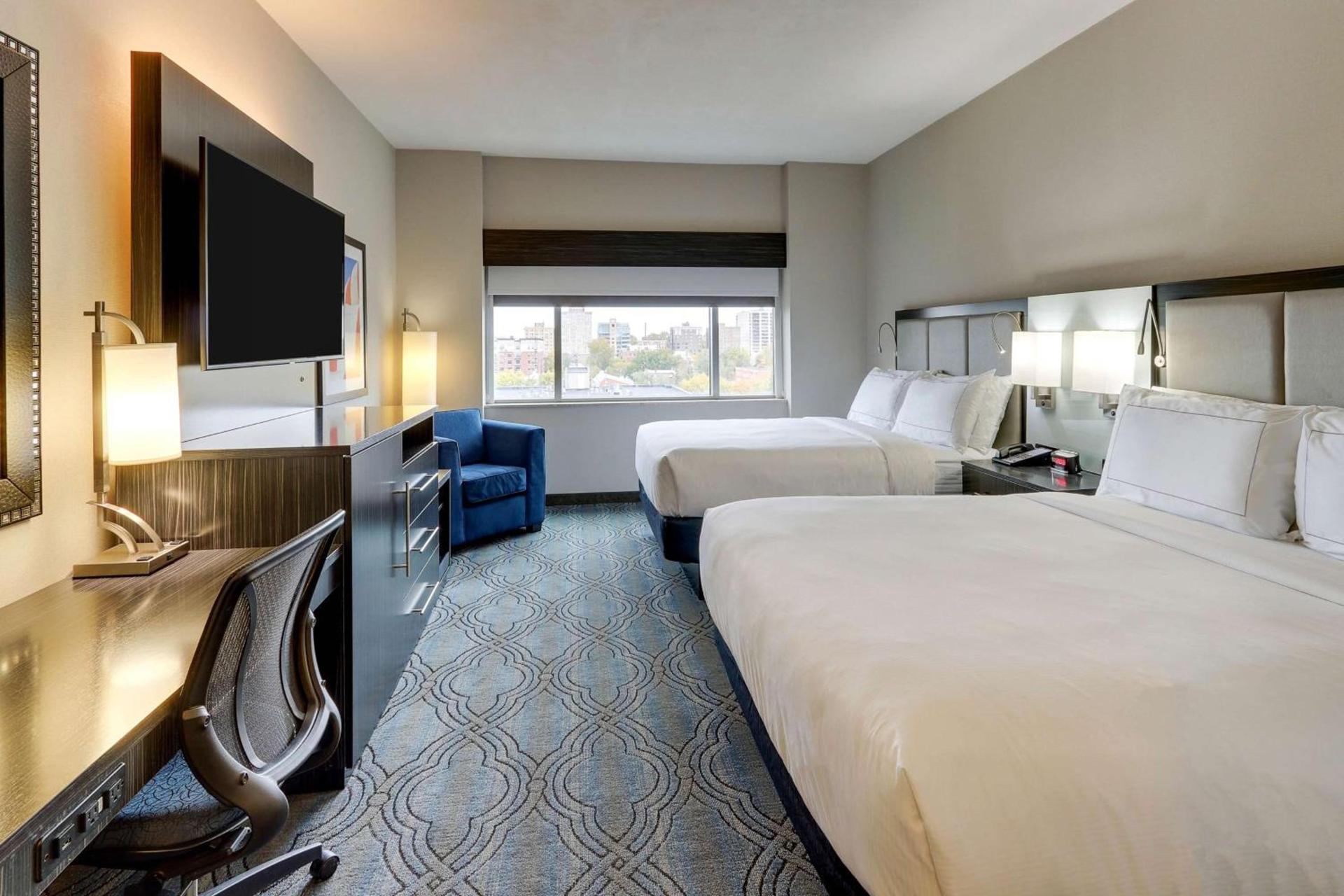 DoubleTree by Hilton St. Louis Forest Park photo 13