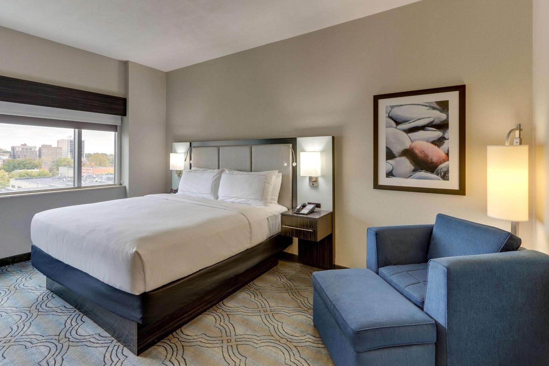 DoubleTree by Hilton St. Louis Forest Park photo 19