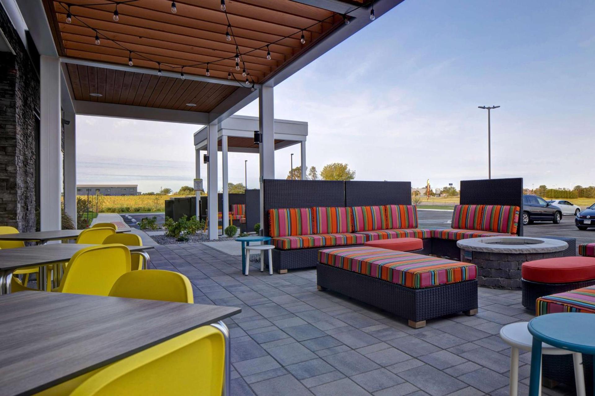 Home2 Suites By Hilton Loves Park Rockford photo 3