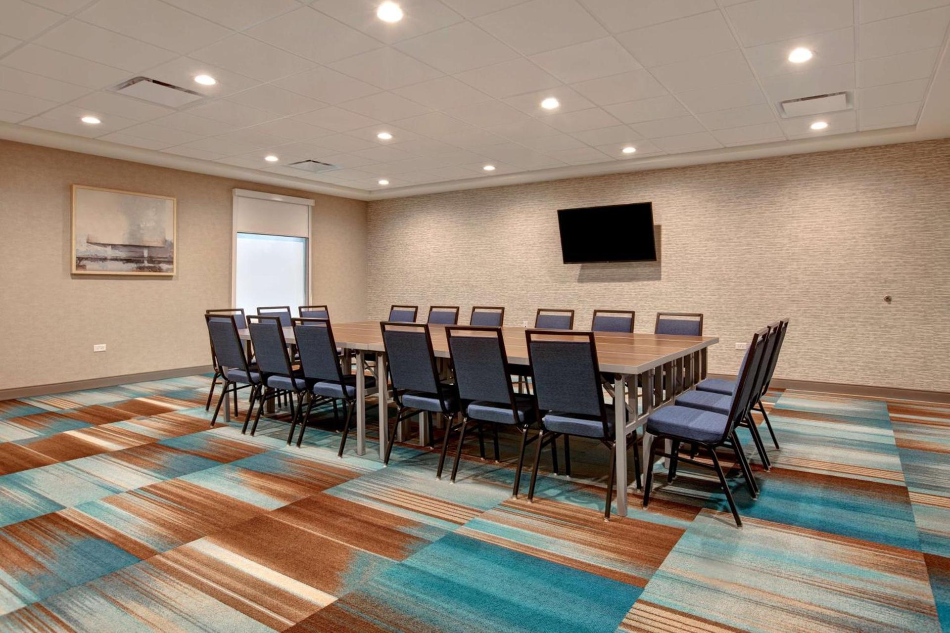 Home2 Suites By Hilton Loves Park Rockford photo 37