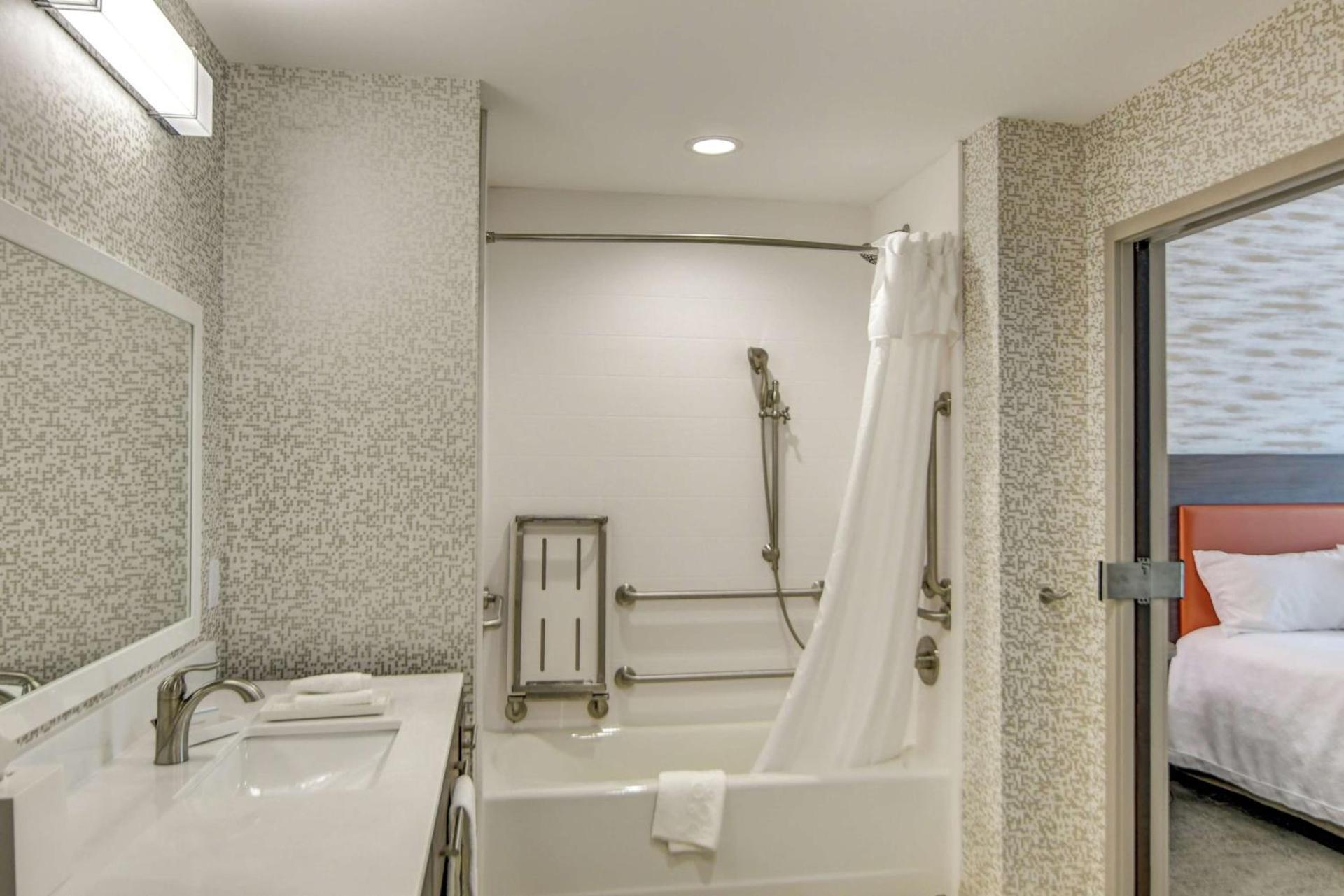 Home2 Suites By Hilton Foley photo 24