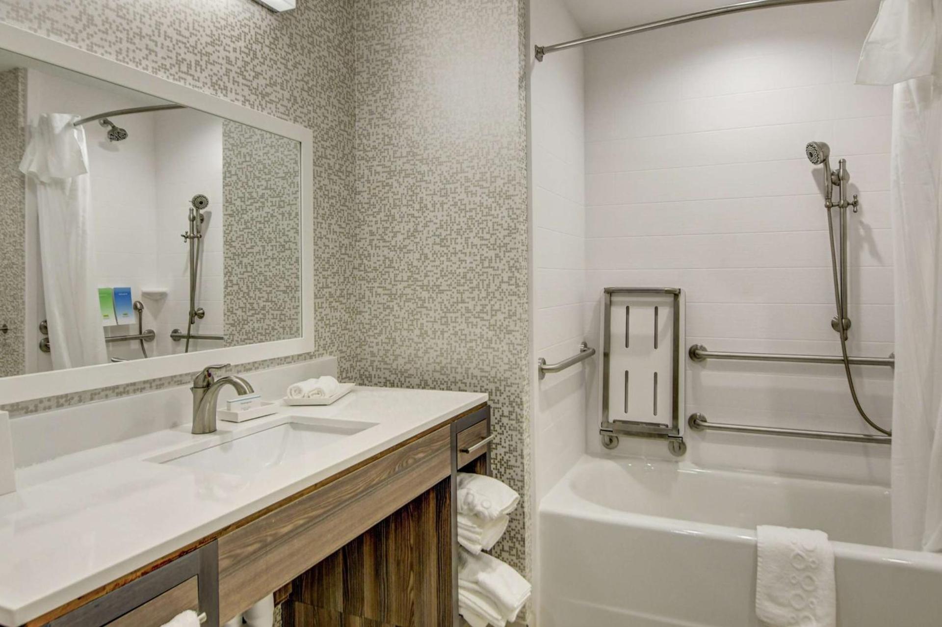 Home2 Suites By Hilton Foley photo 34