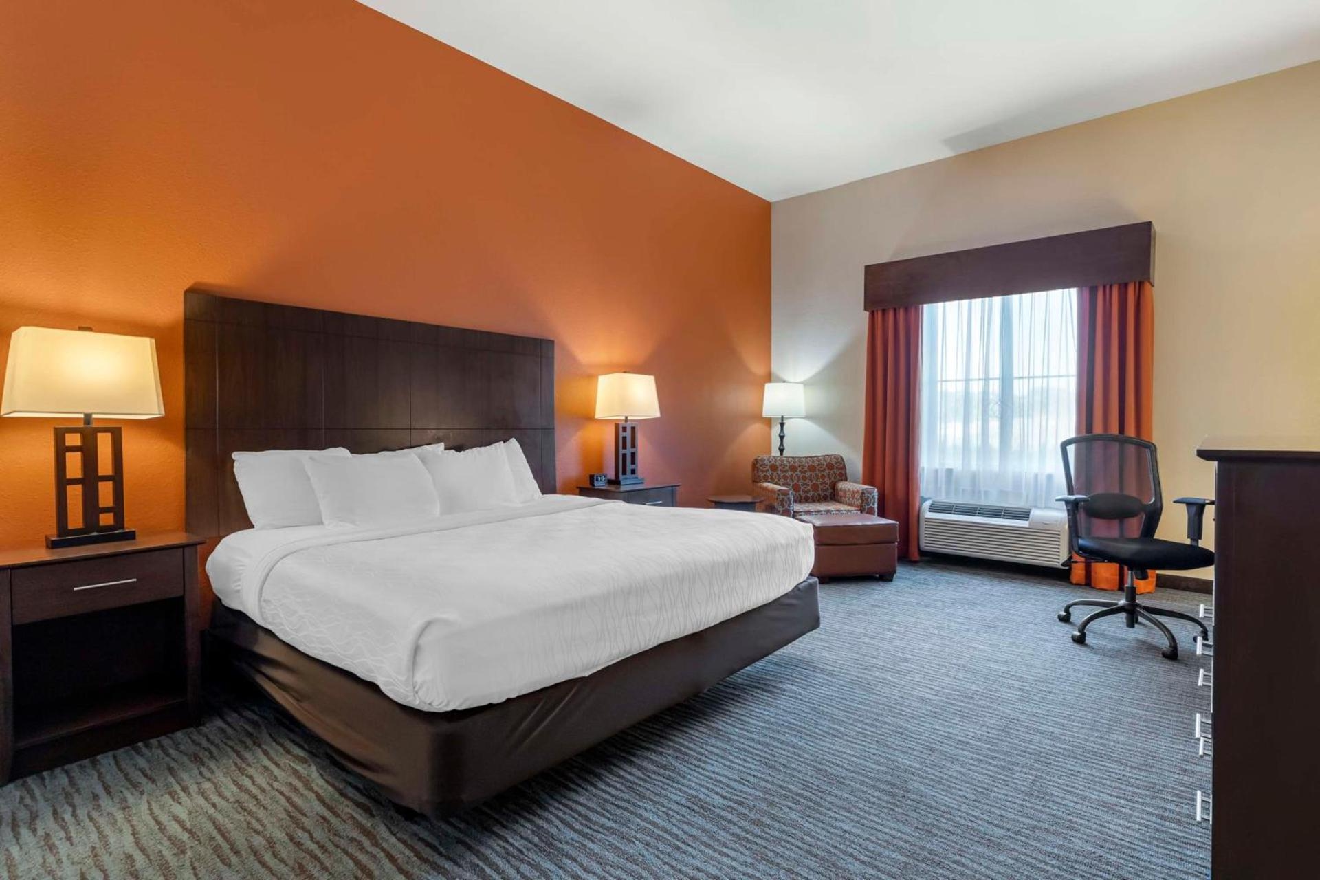 Best Western Plus Longhorn Inn & Suites photo 20
