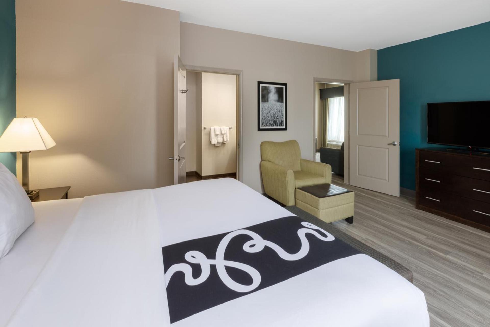 La Quinta Inn & Suites by Wyndham Durant photo 54