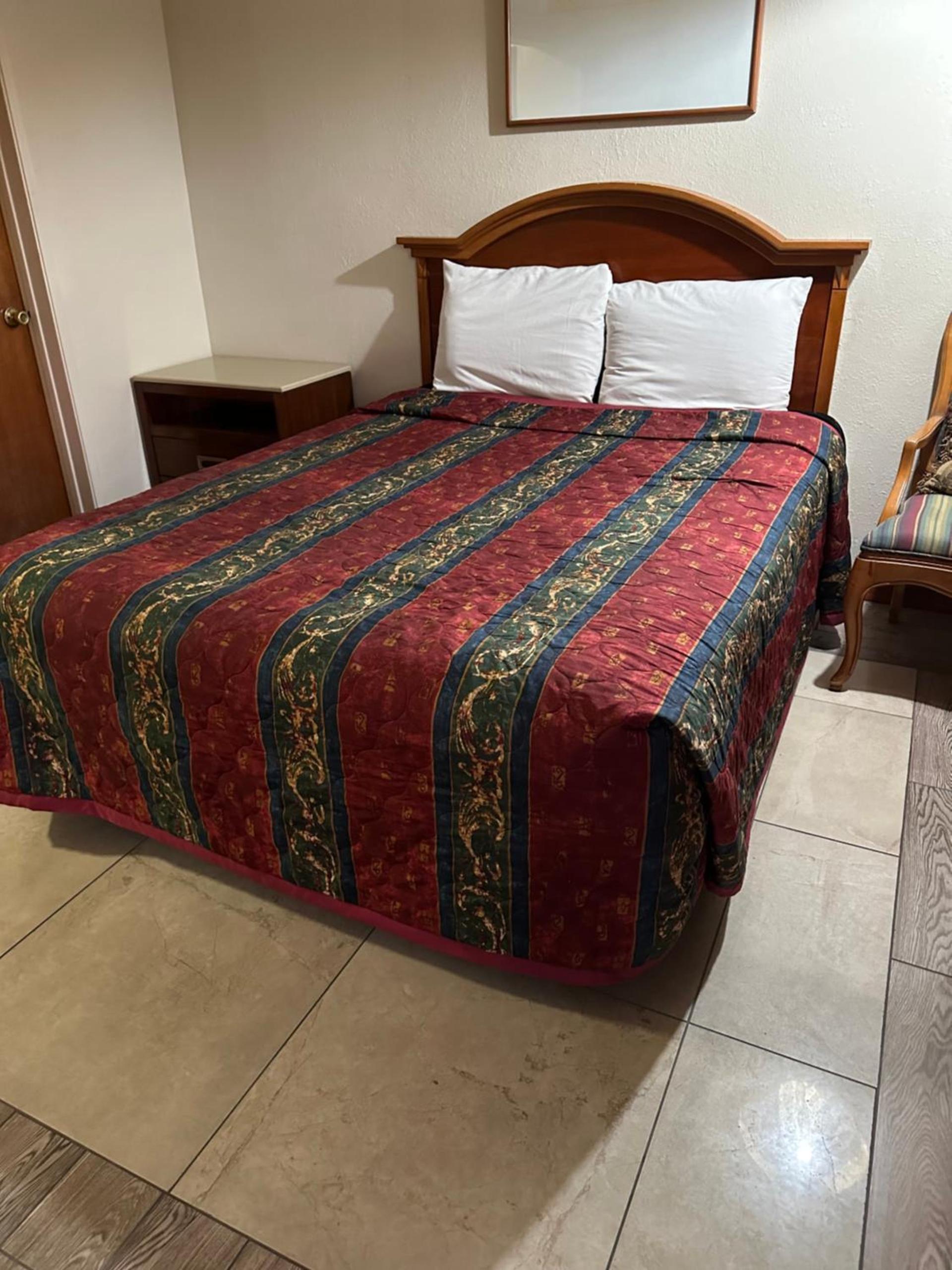 Rancho Motel - Ontario Airport photo 3