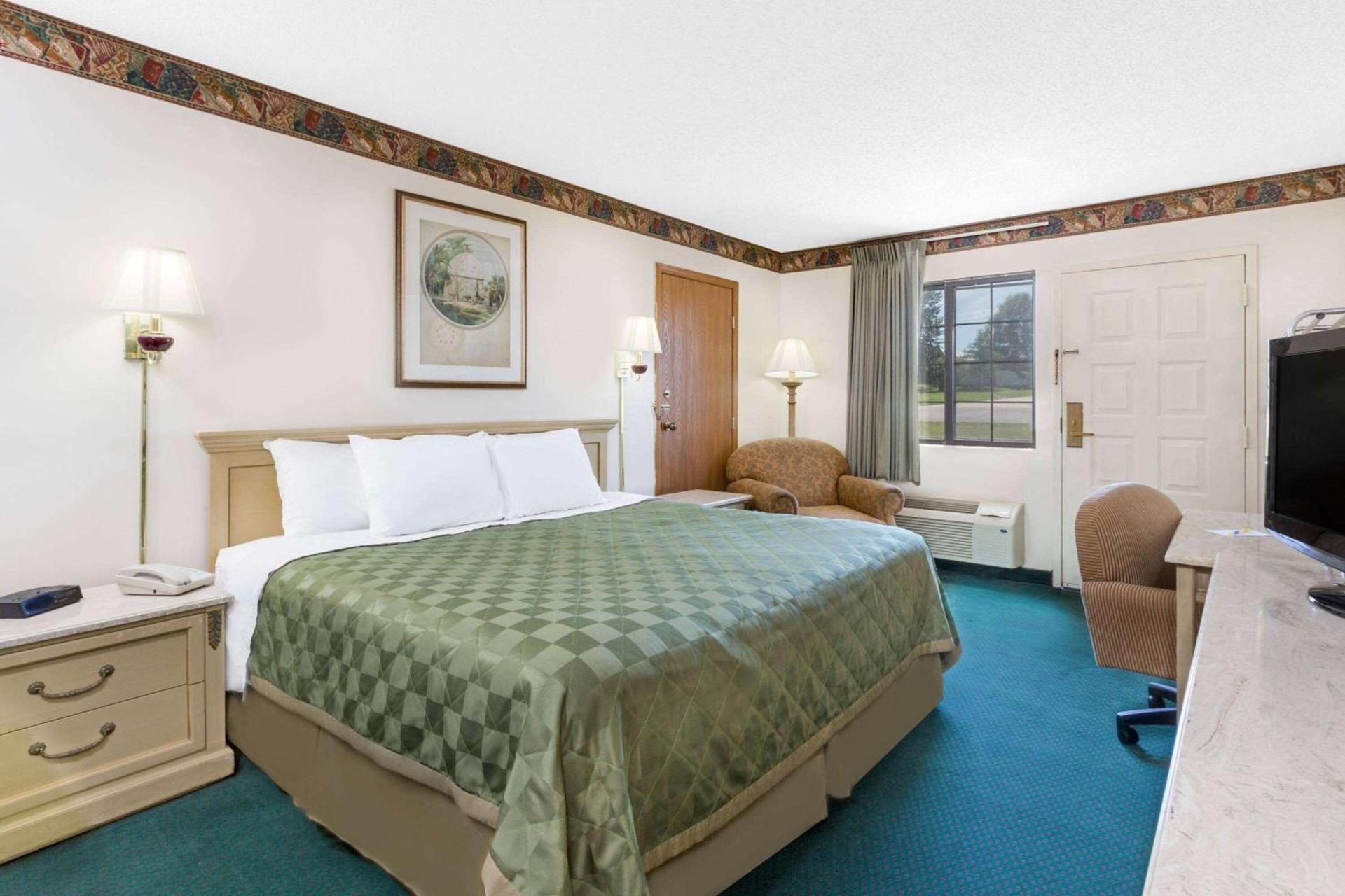 Days Inn by Wyndham Concordia photo 10