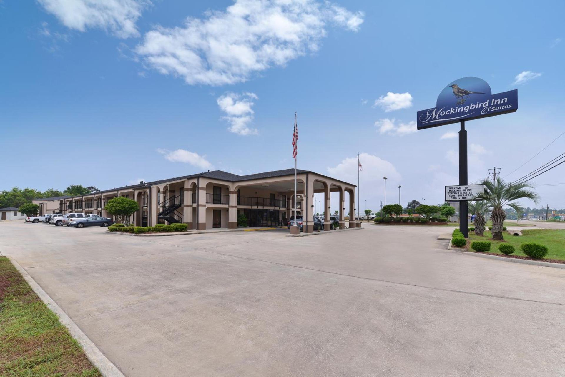 Mockingbird Inn & Suites photo 26