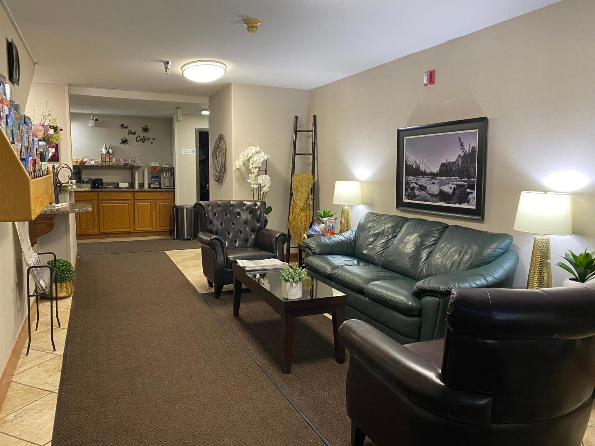 Dillon Inn photo 4