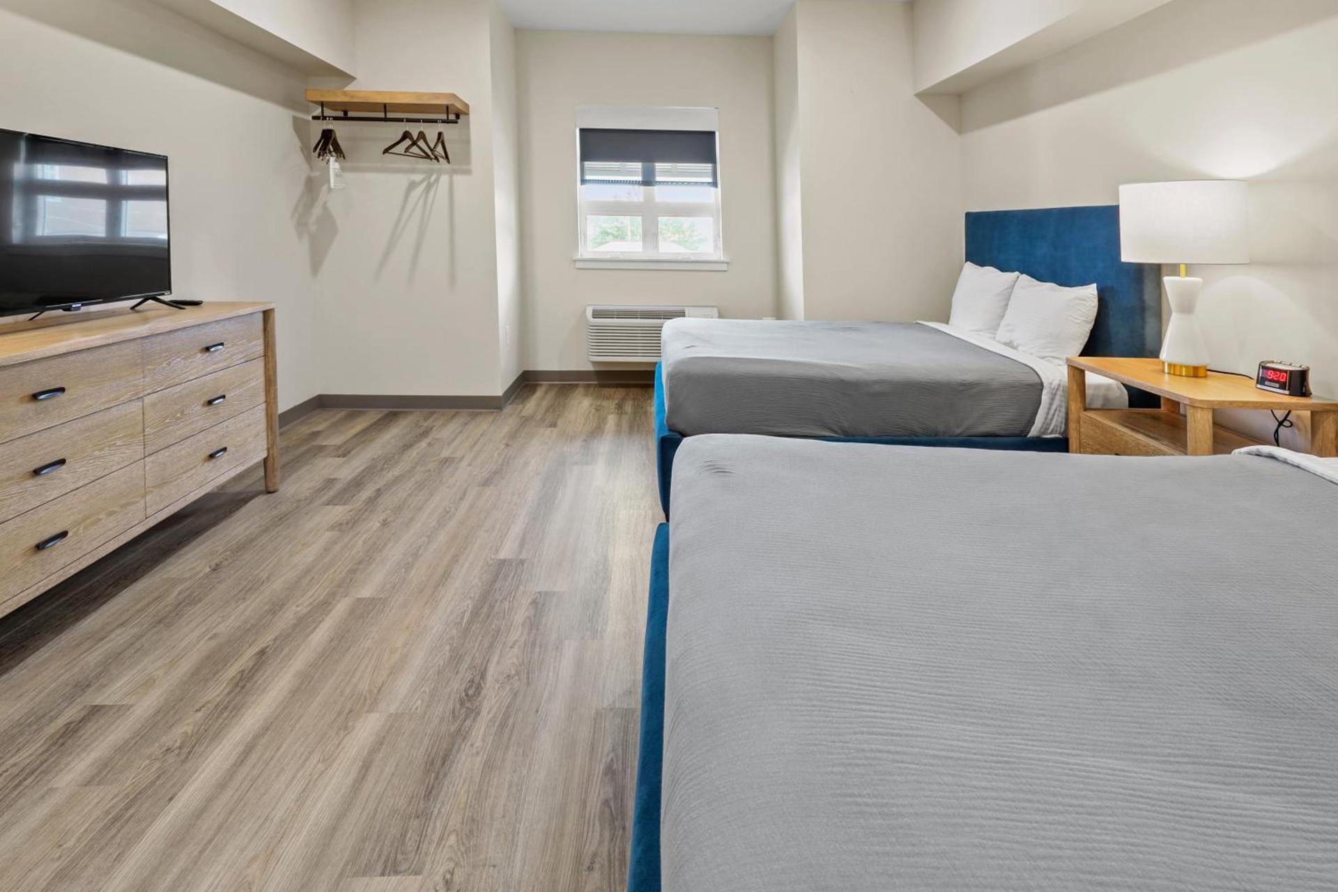 Seaport Suites photo 7