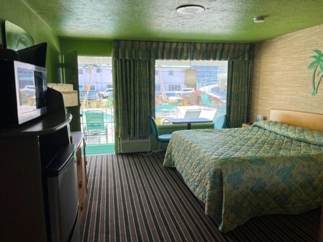 Caribbean Motel photo 42