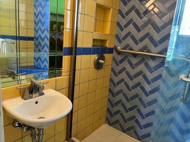 Caribbean Motel photo 35