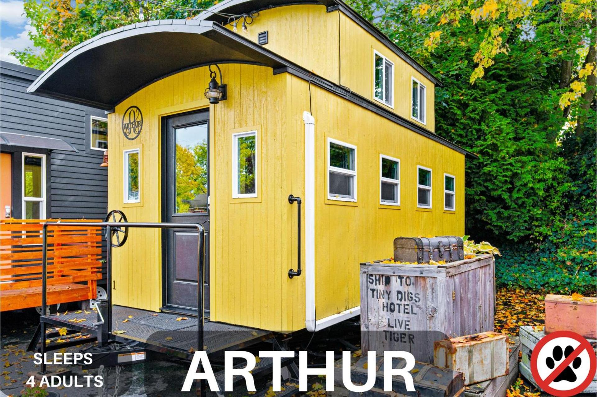 Tiny Digs - Hotel of Tiny Houses photo 11