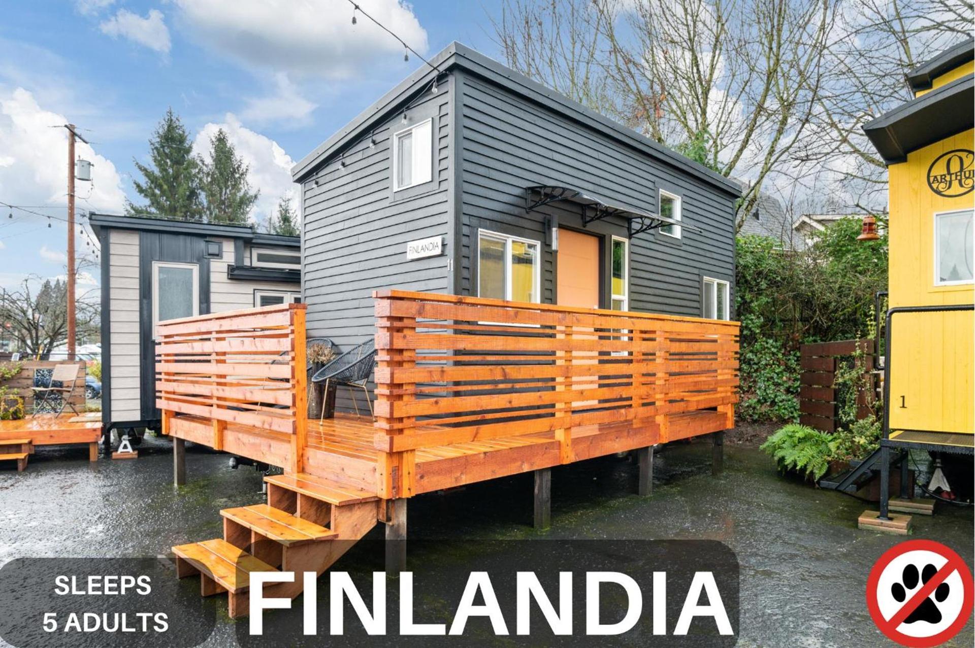 Tiny Digs - Hotel of Tiny Houses photo 29