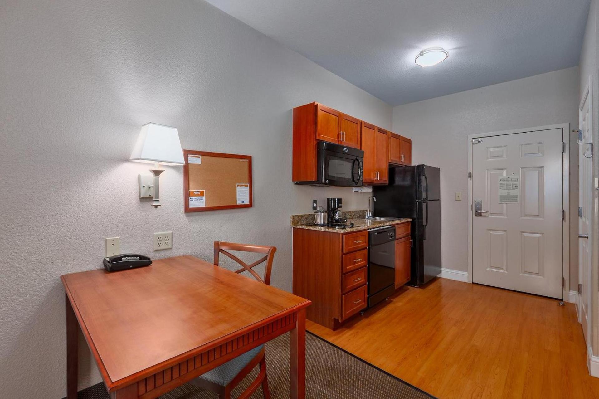 Candlewood Suites Decatur Medical Center by IHG photo 37