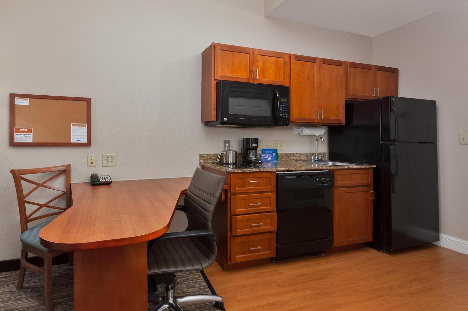 Candlewood Suites Decatur Medical Center by IHG photo 26