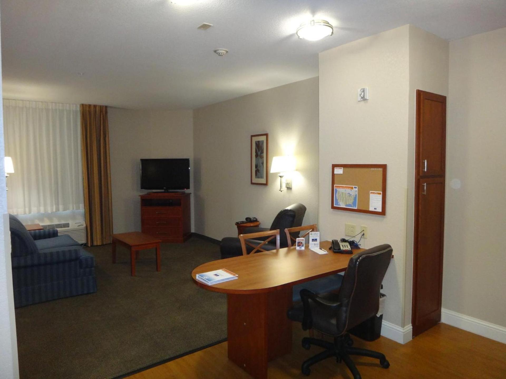 Candlewood Suites Decatur Medical Center by IHG photo 27