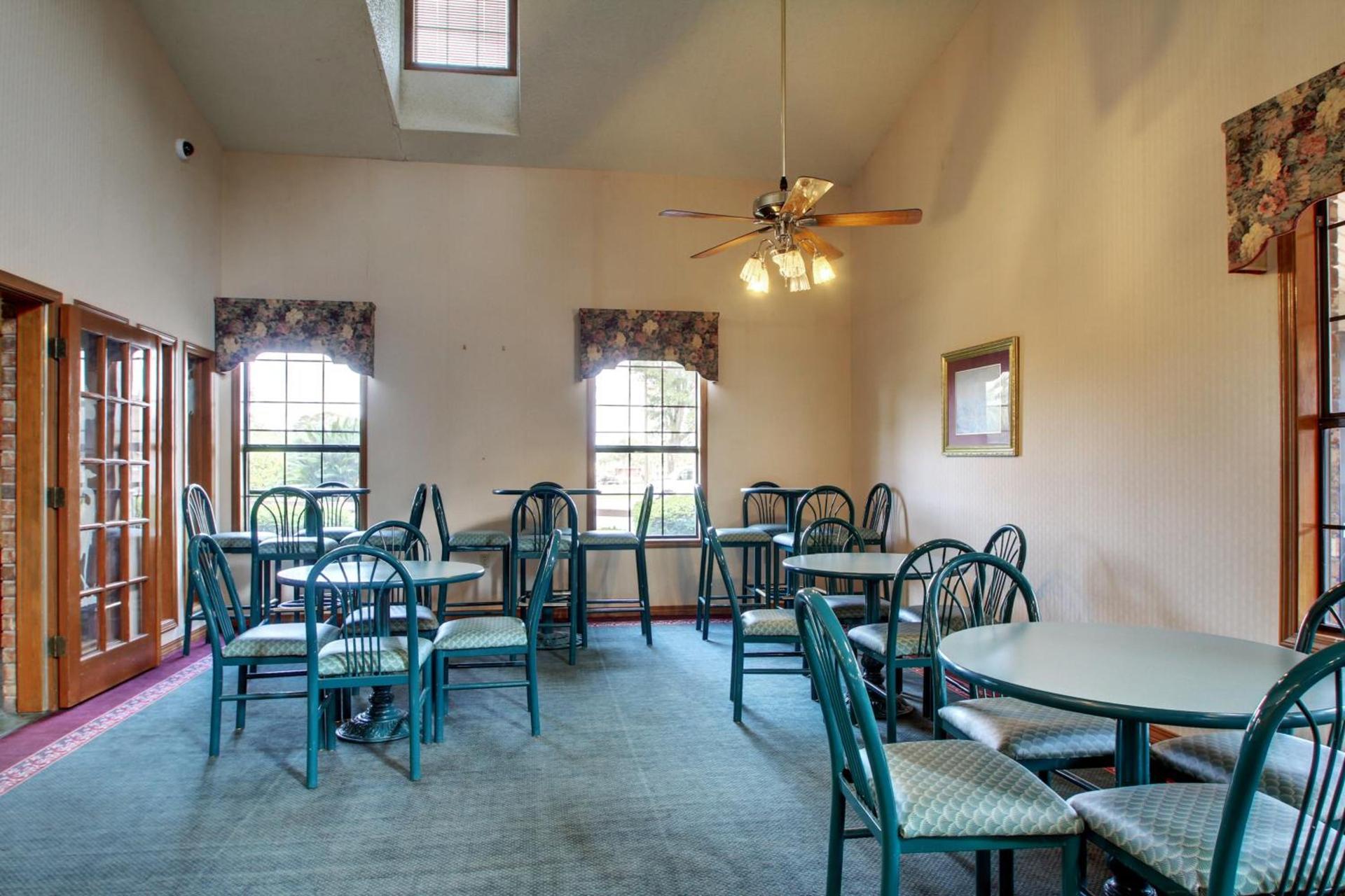 HOTEL DEL SOL - Pensacola photo 28