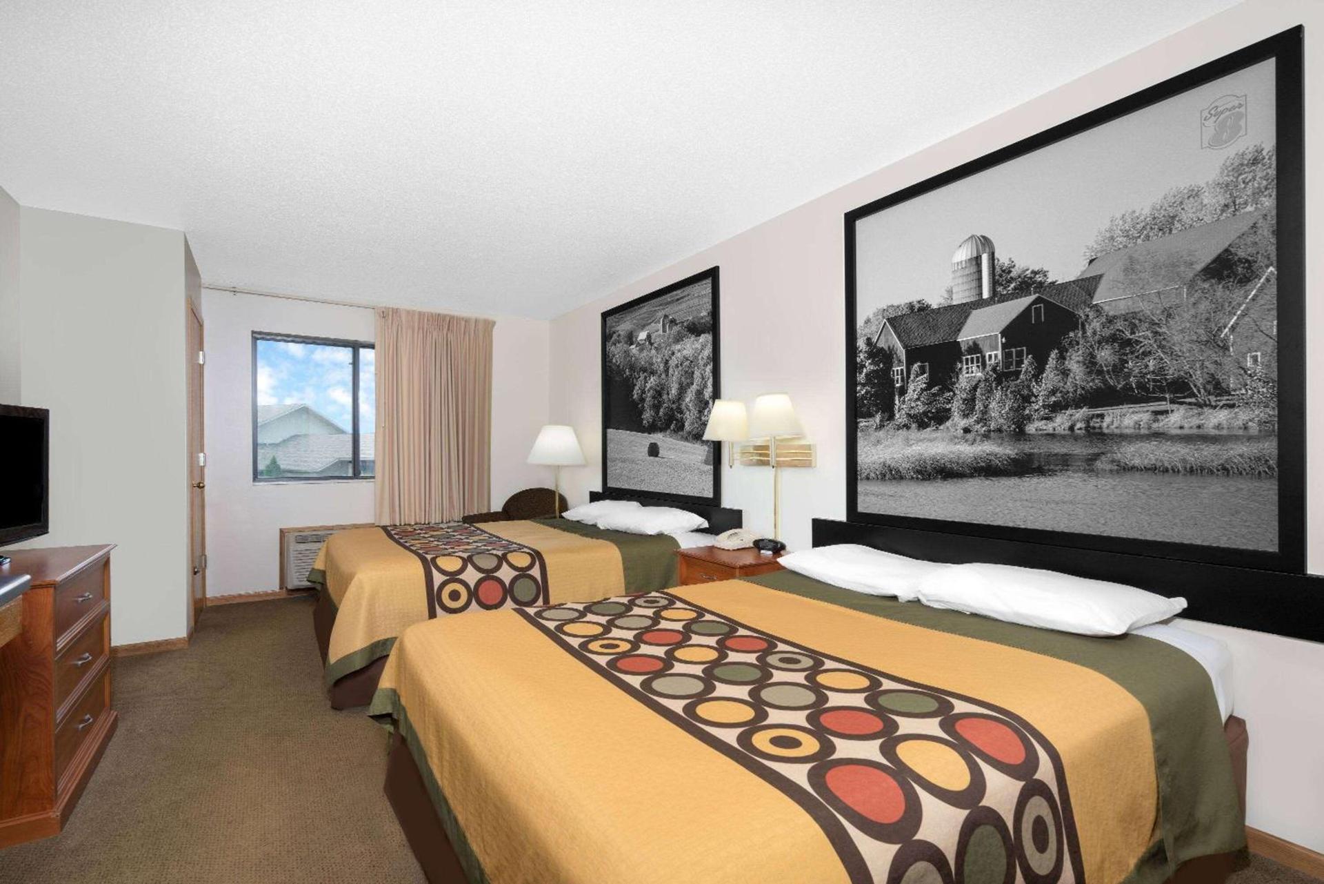 Super 8 by Wyndham Sparta photo 4