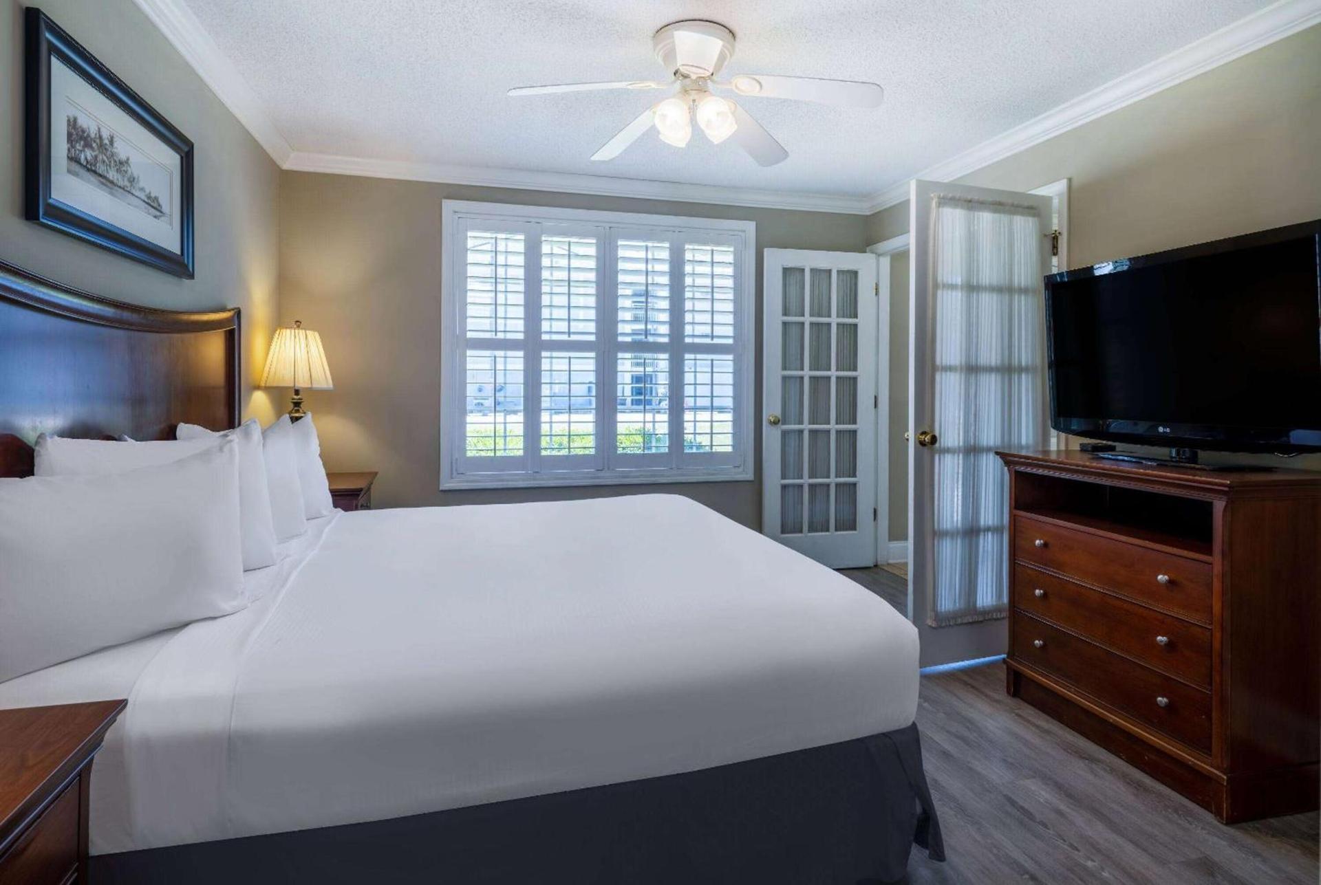 The Sandbar Hotel, Trademark Collection by Wyndham photo 31