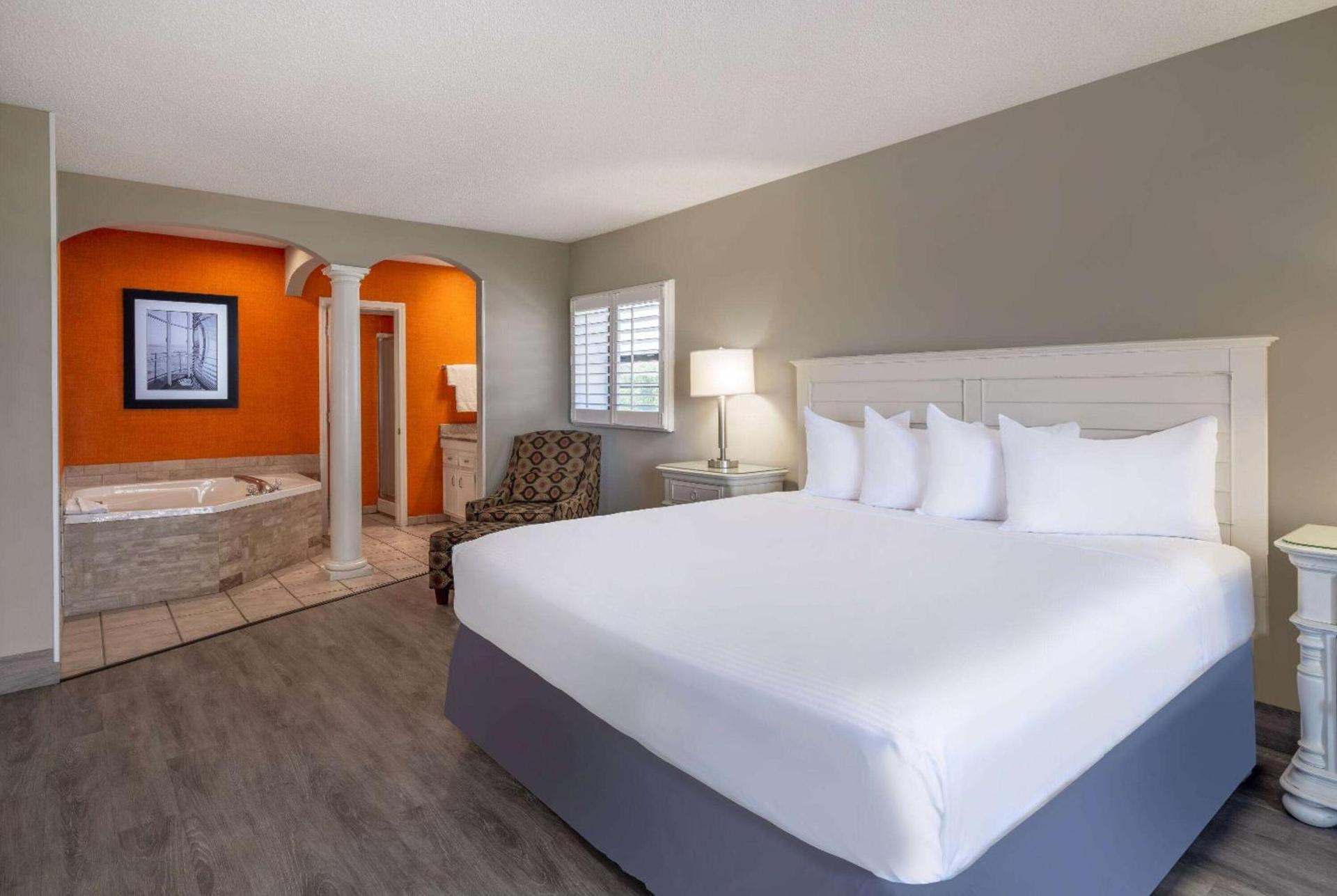 The Sandbar Hotel, Trademark Collection by Wyndham photo 34
