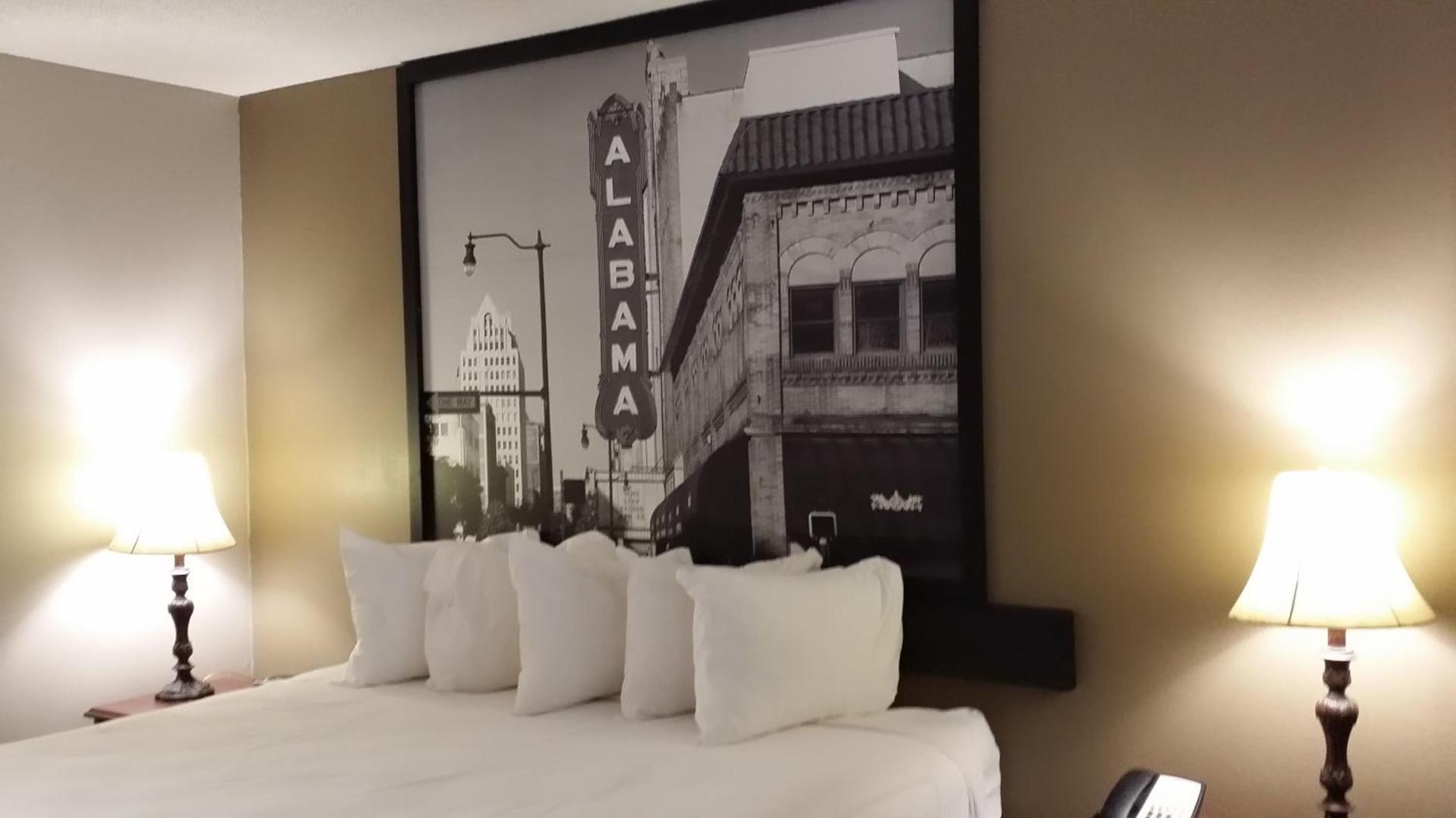 Super 8 by Wyndham Alexander City photo 35