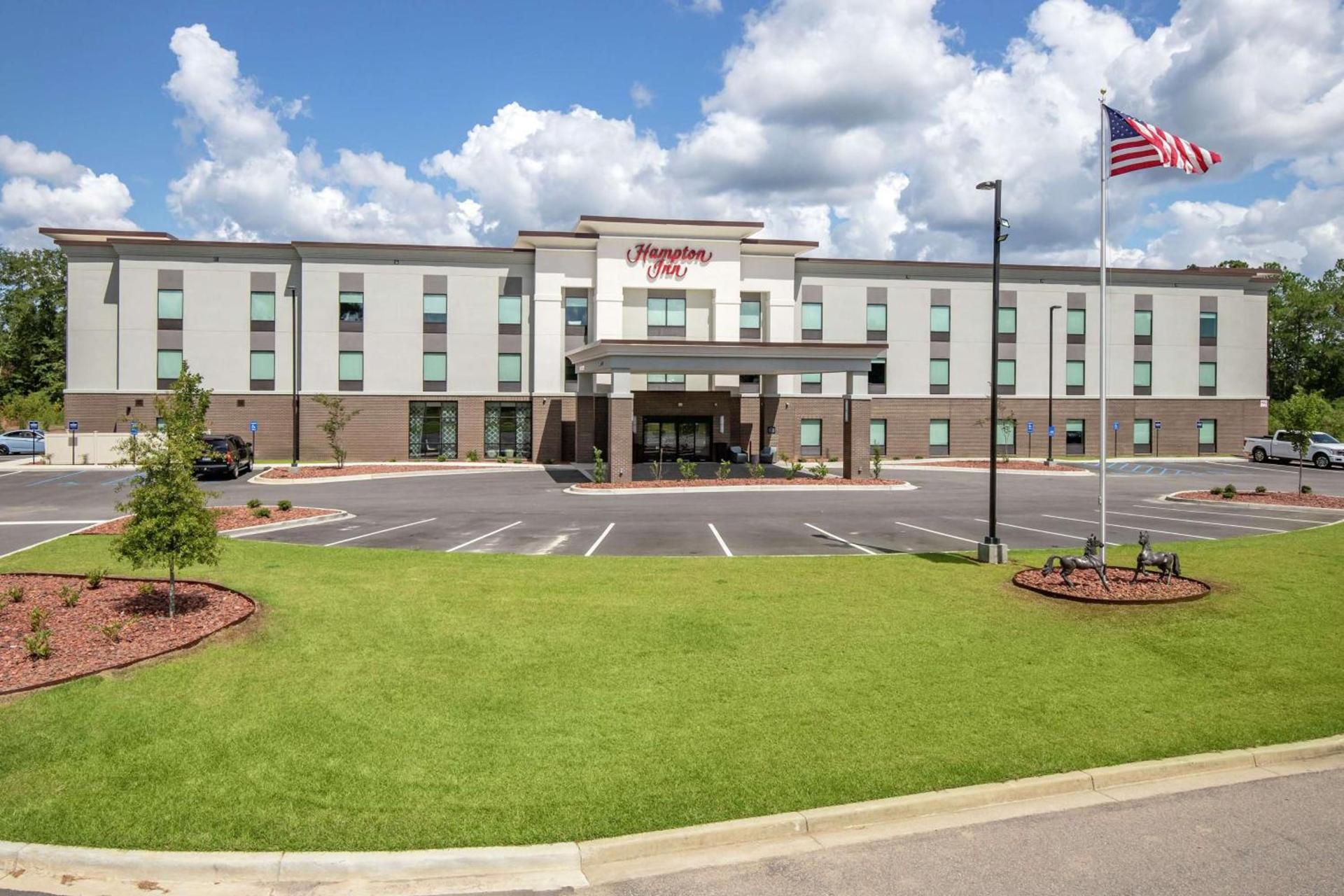 Hampton Inn Camden, SC photo 1
