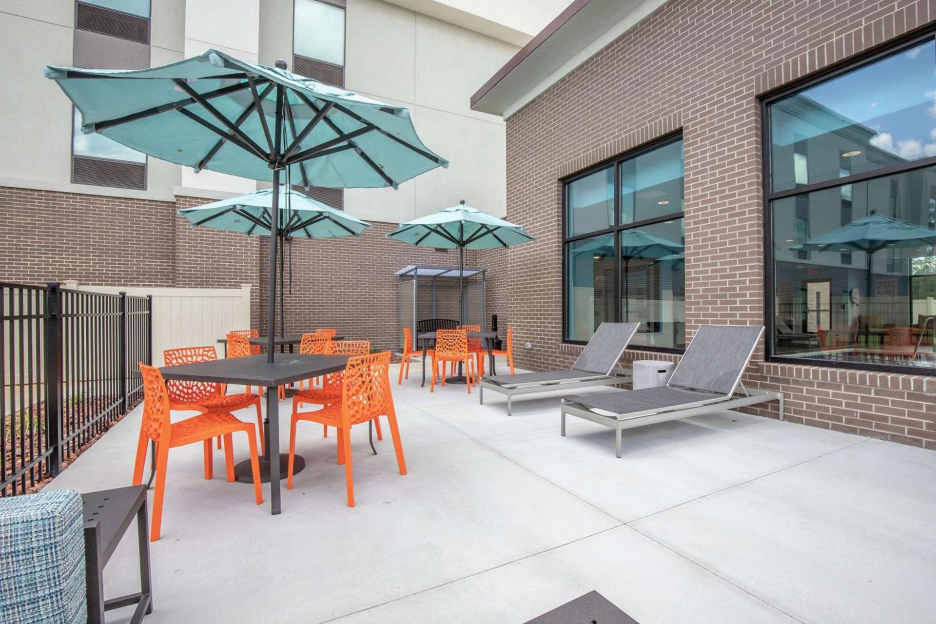 Hampton Inn Camden, SC photo 2