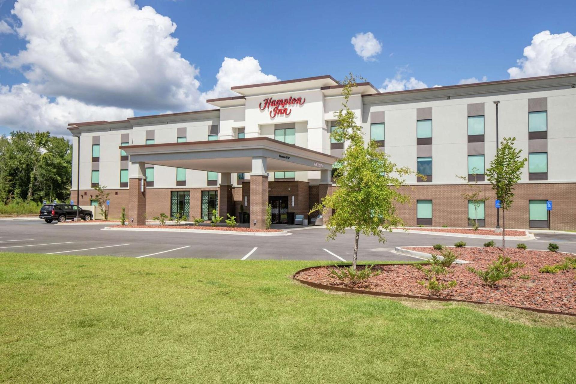 Hampton Inn Camden, SC photo 3