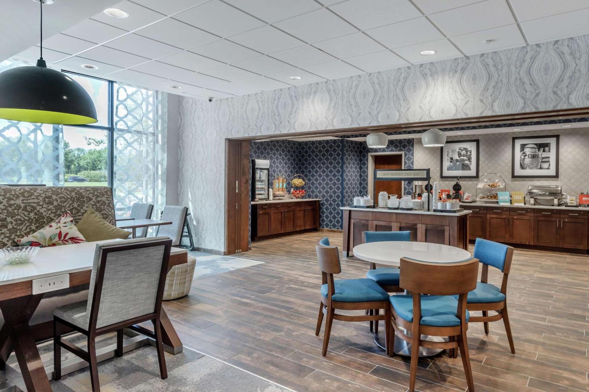 Hampton Inn Camden, SC photo 10