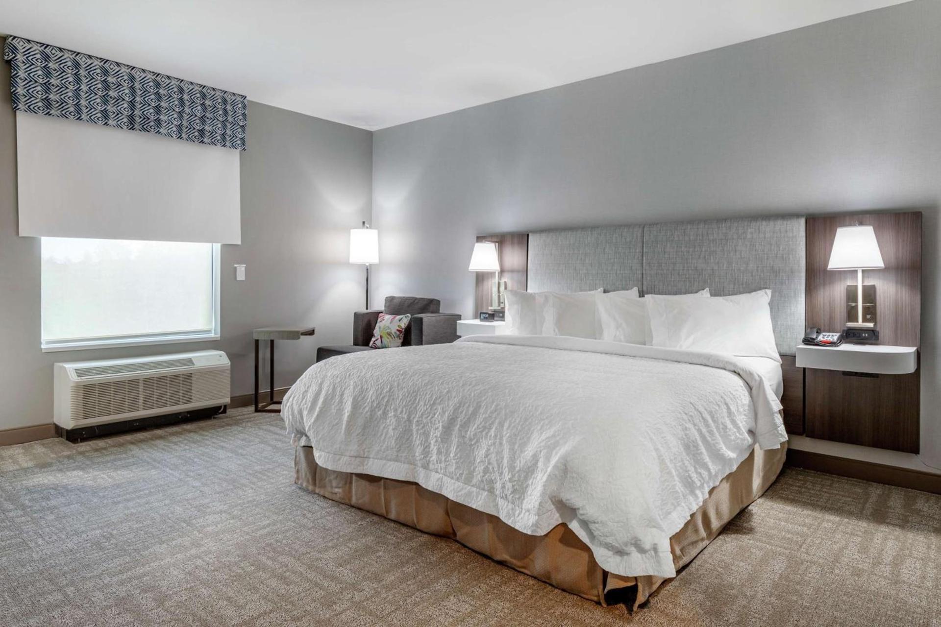 Hampton Inn Camden, SC photo 22