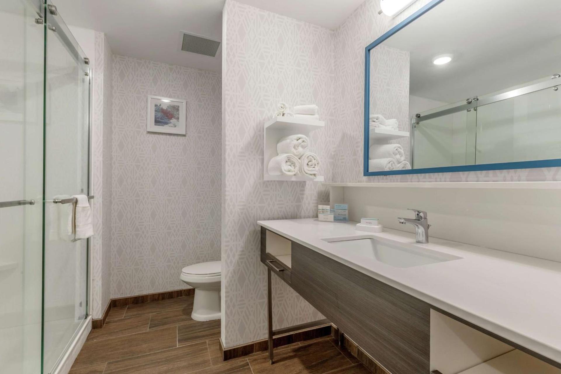 Hampton Inn Camden, SC photo 26