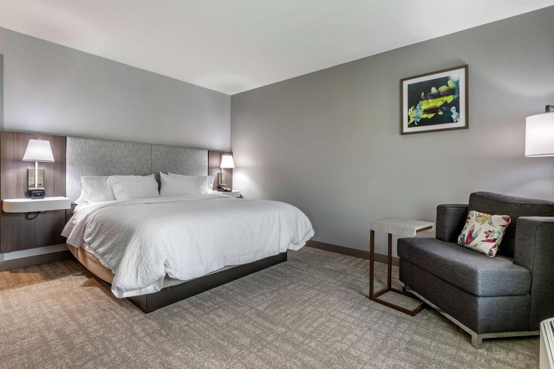 Hampton Inn Camden, SC photo 27
