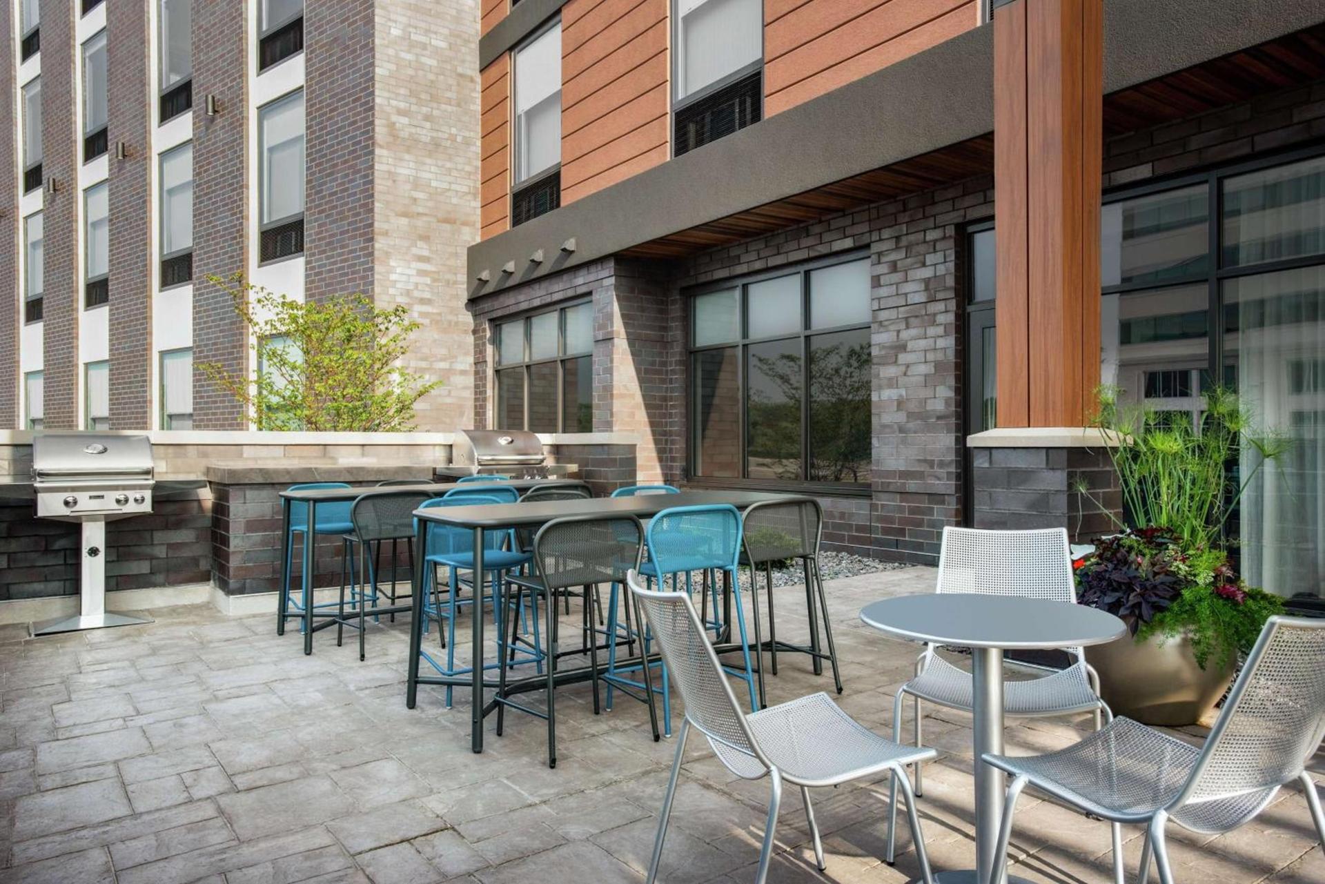 Home2 Suites By Hilton Madison Central Alliant Energy Center photo 2
