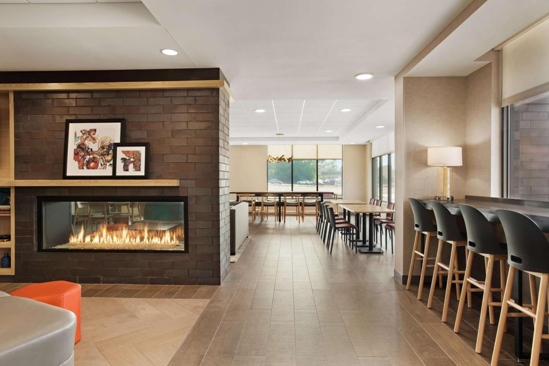 Home2 Suites By Hilton Madison Central Alliant Energy Center photo 5