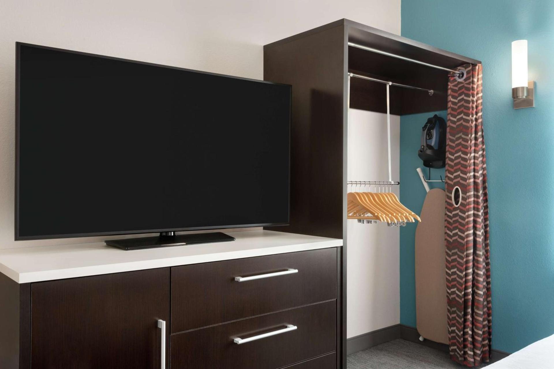 Home2 Suites By Hilton Madison Central Alliant Energy Center photo 36