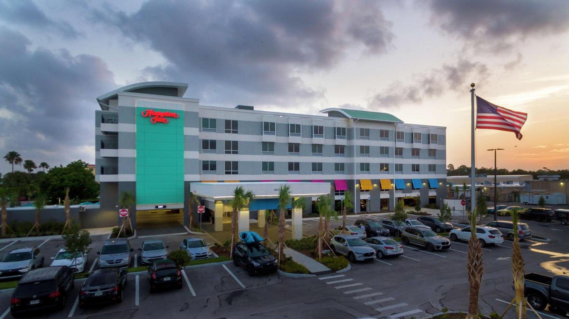 Hampton Inn Dunedin, Fl photo 3