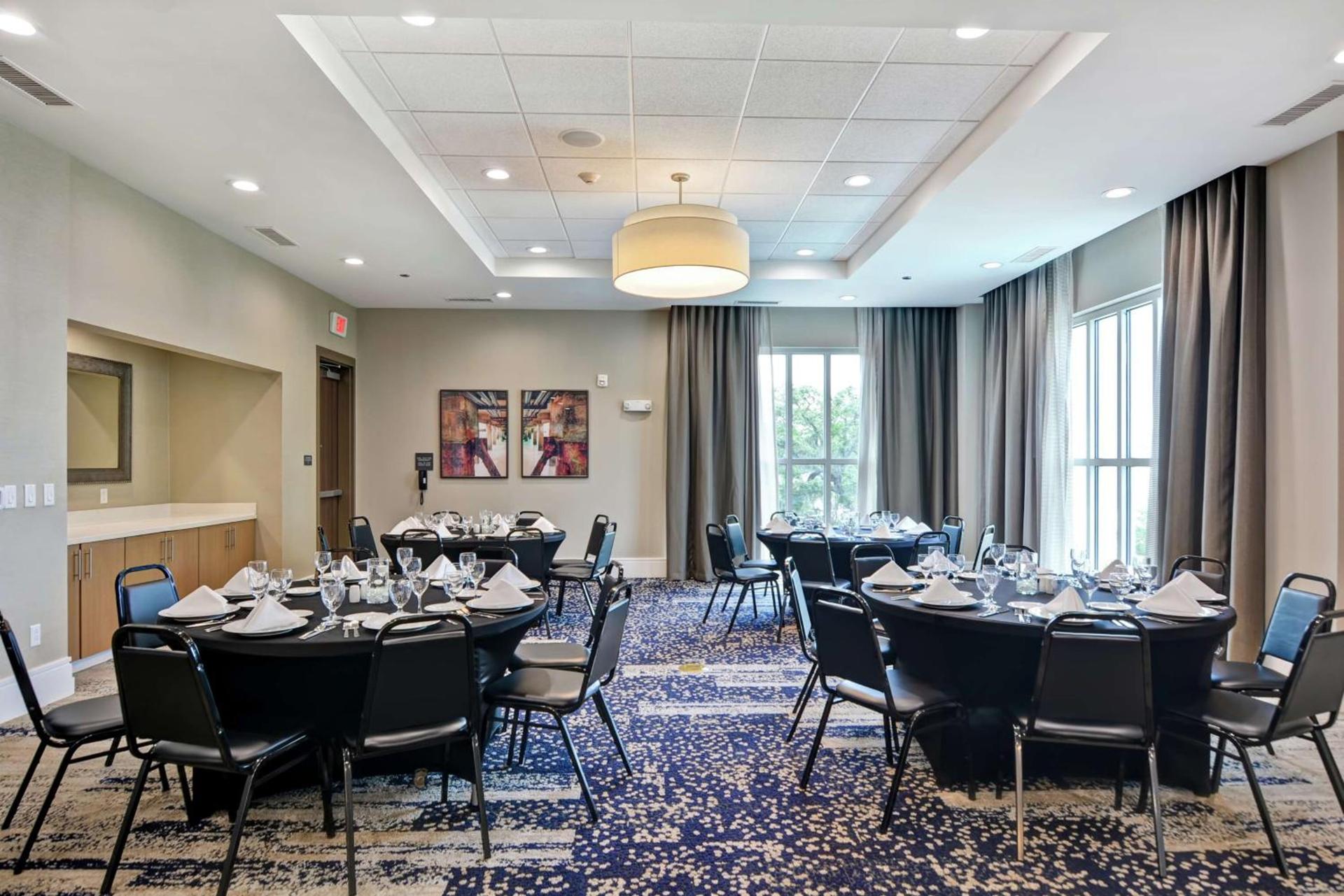 Hilton Garden Inn Biloxi photo 7