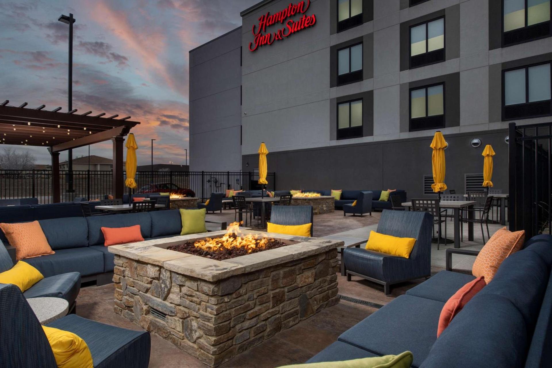 Hampton Inn & Suites Rapid City Rushmore, SD photo 3