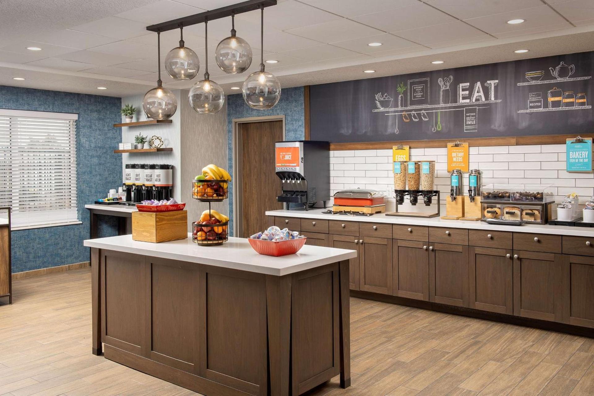 Hampton Inn & Suites Rapid City Rushmore, SD photo 16