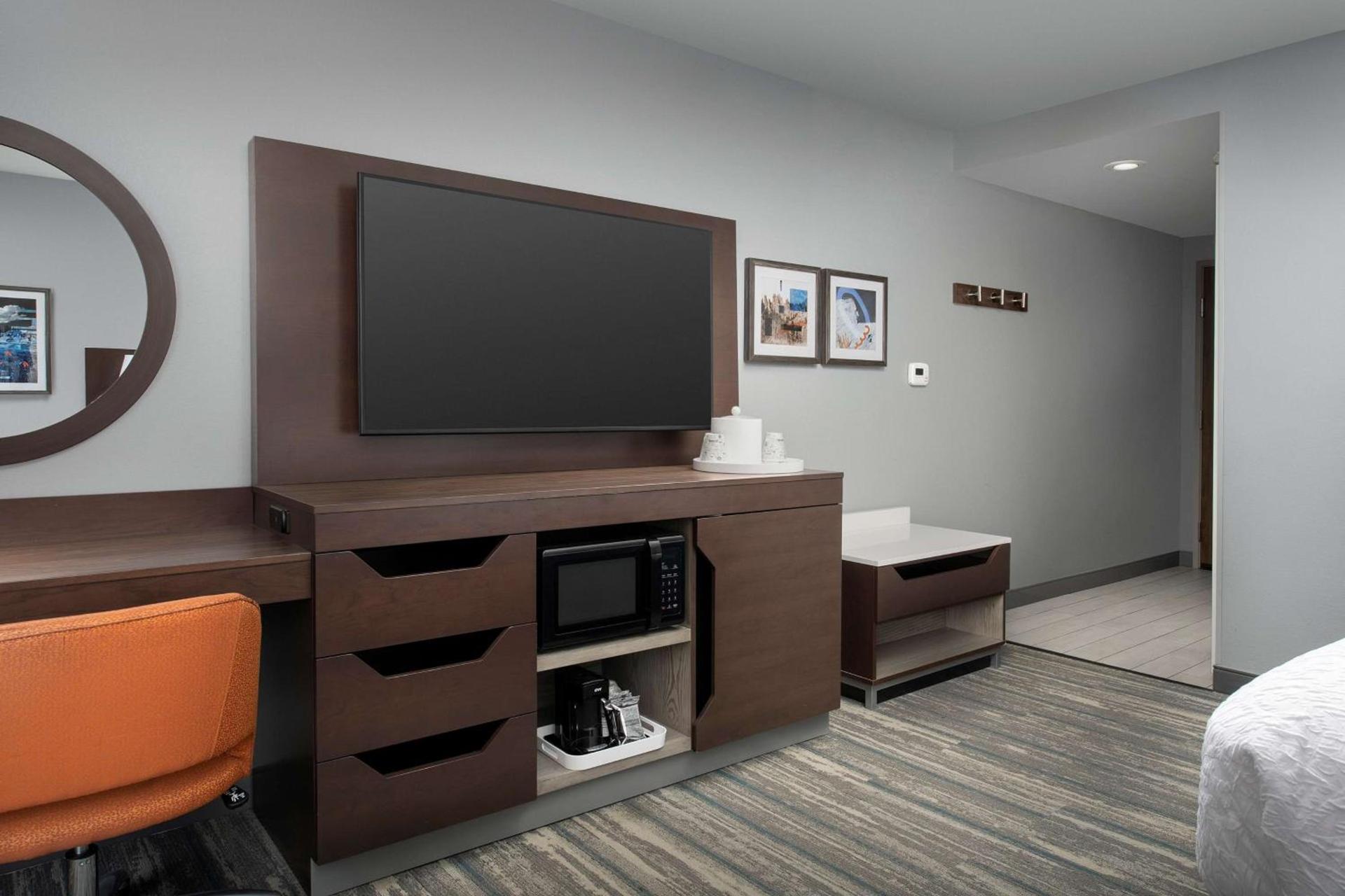 Hampton Inn & Suites Rapid City Rushmore, SD photo 34