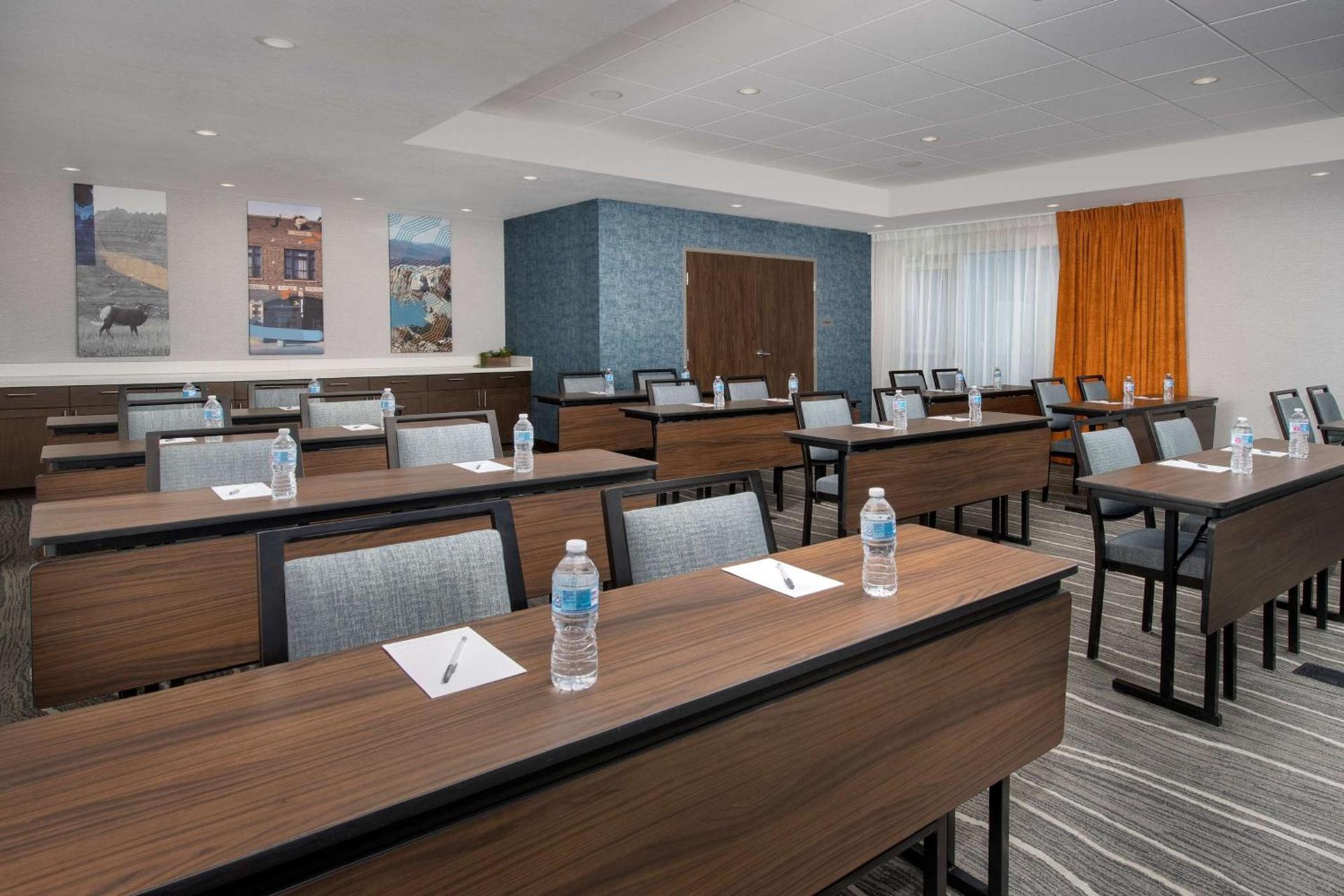 Hampton Inn & Suites Rapid City Rushmore, SD photo 57
