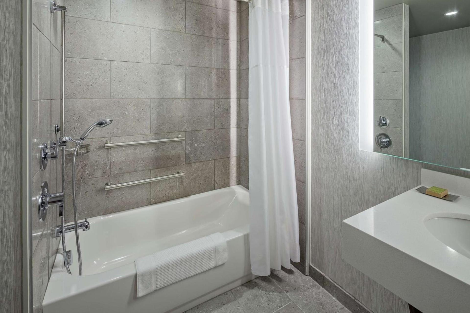 The Bevy Hotel Boerne, A Doubletree By Hilton photo 14