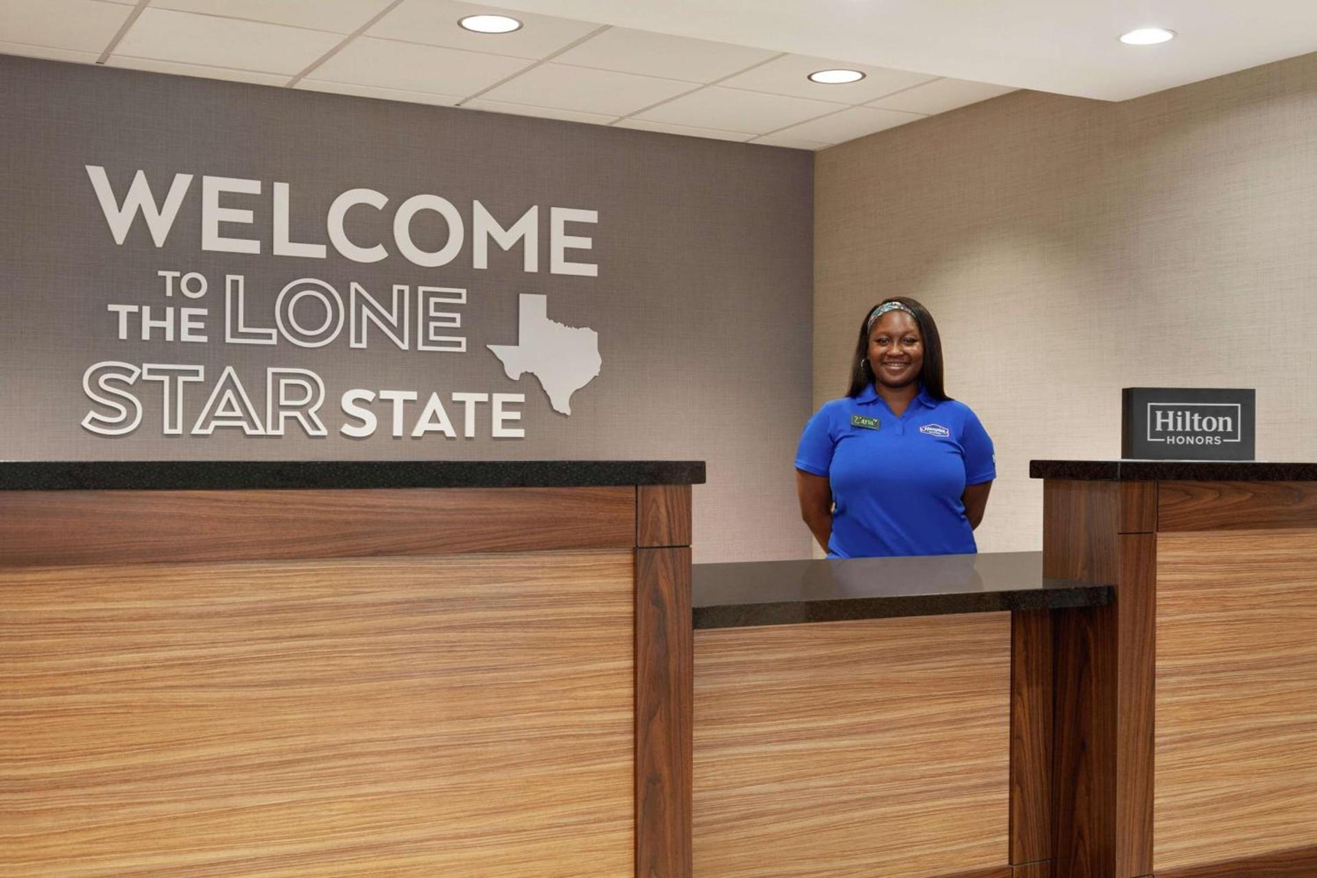 Hampton Inn Houston Hobby Airport photo 3