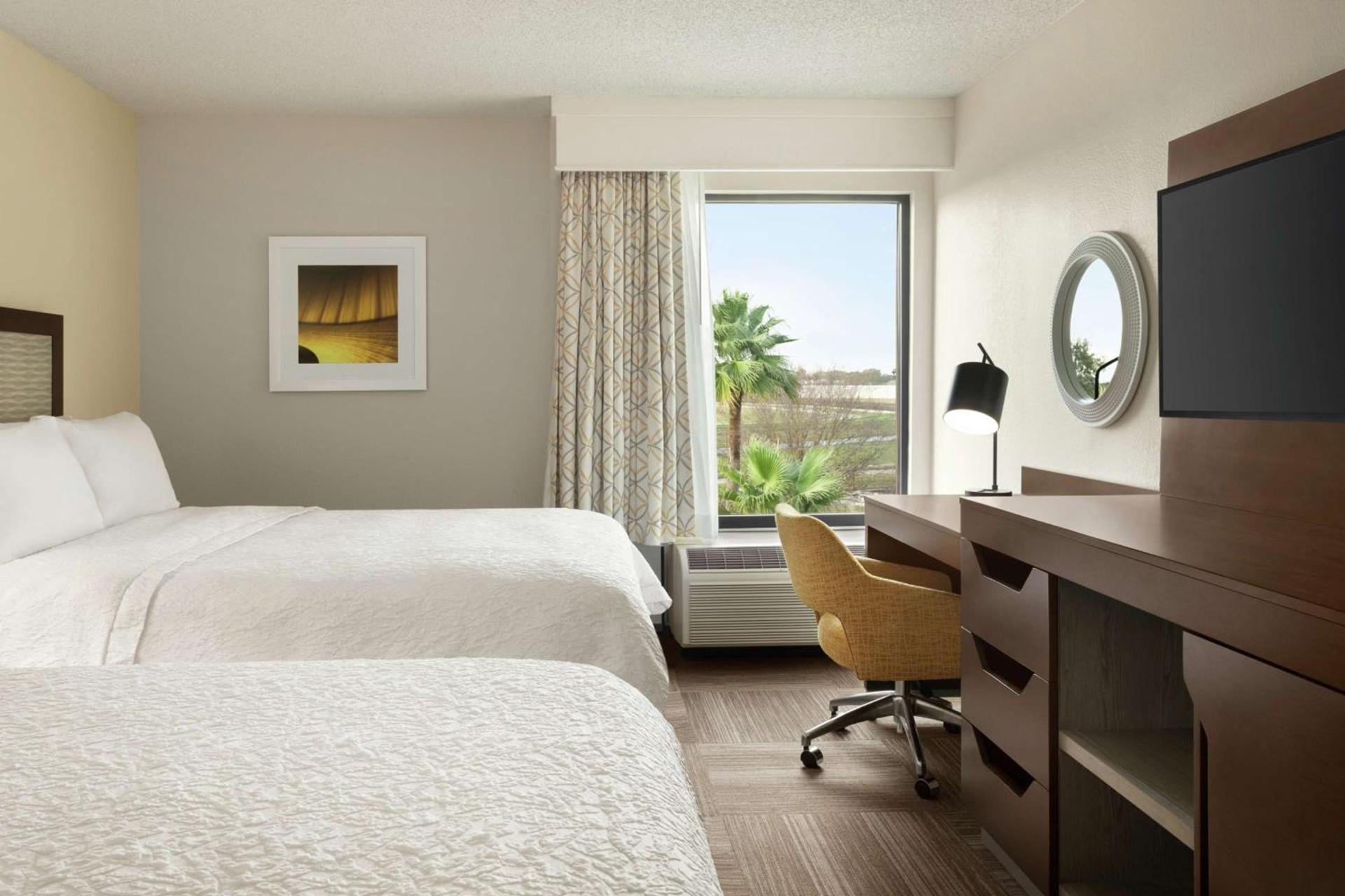 Hampton Inn Houston Hobby Airport photo 22