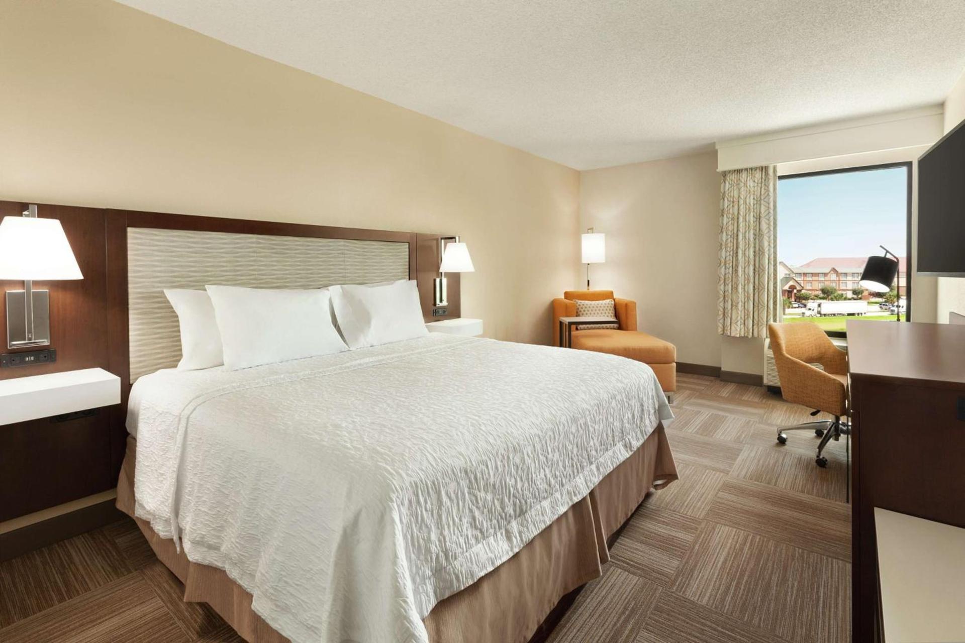 Hampton Inn Houston Hobby Airport photo 32