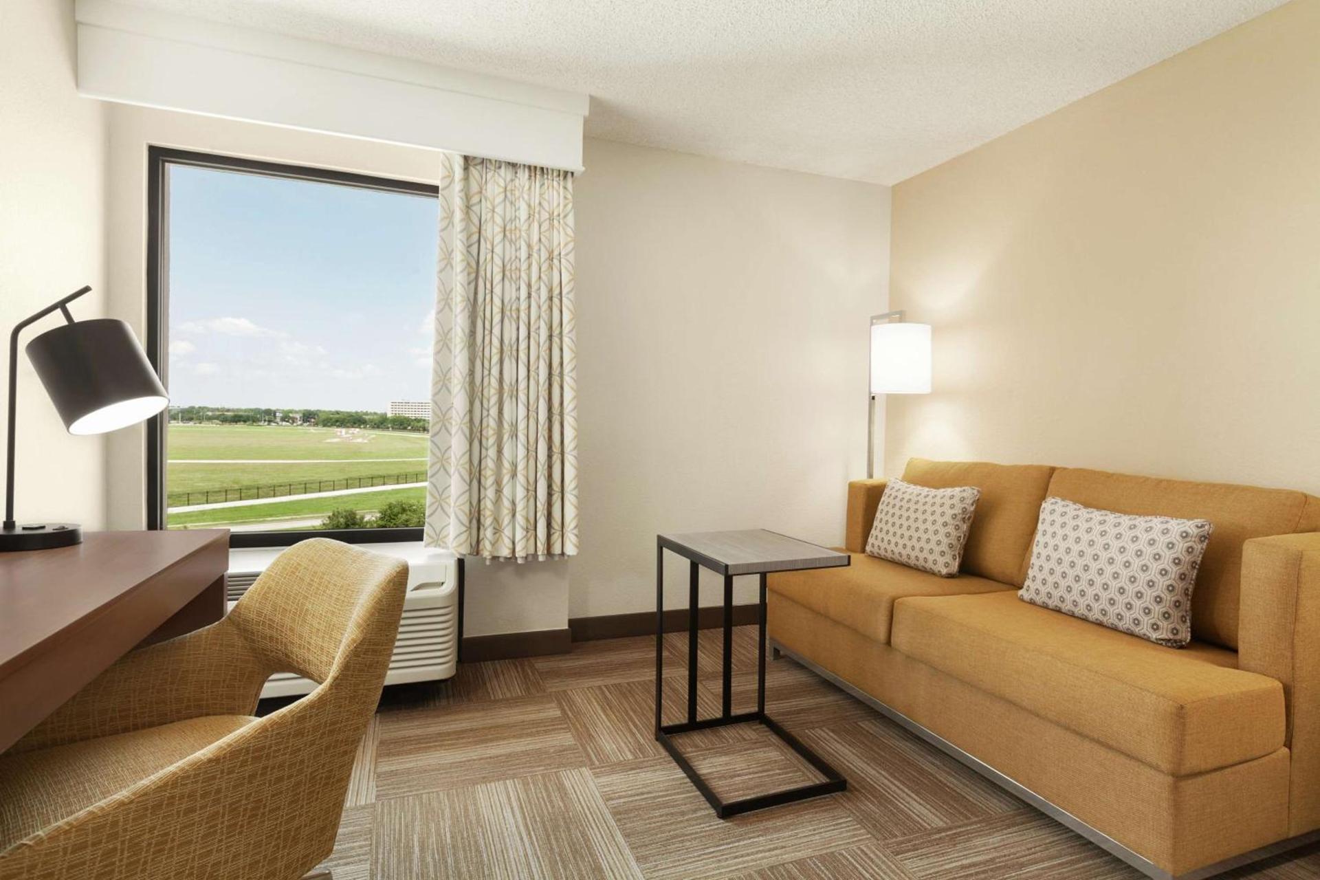 Hampton Inn Houston Hobby Airport photo 36