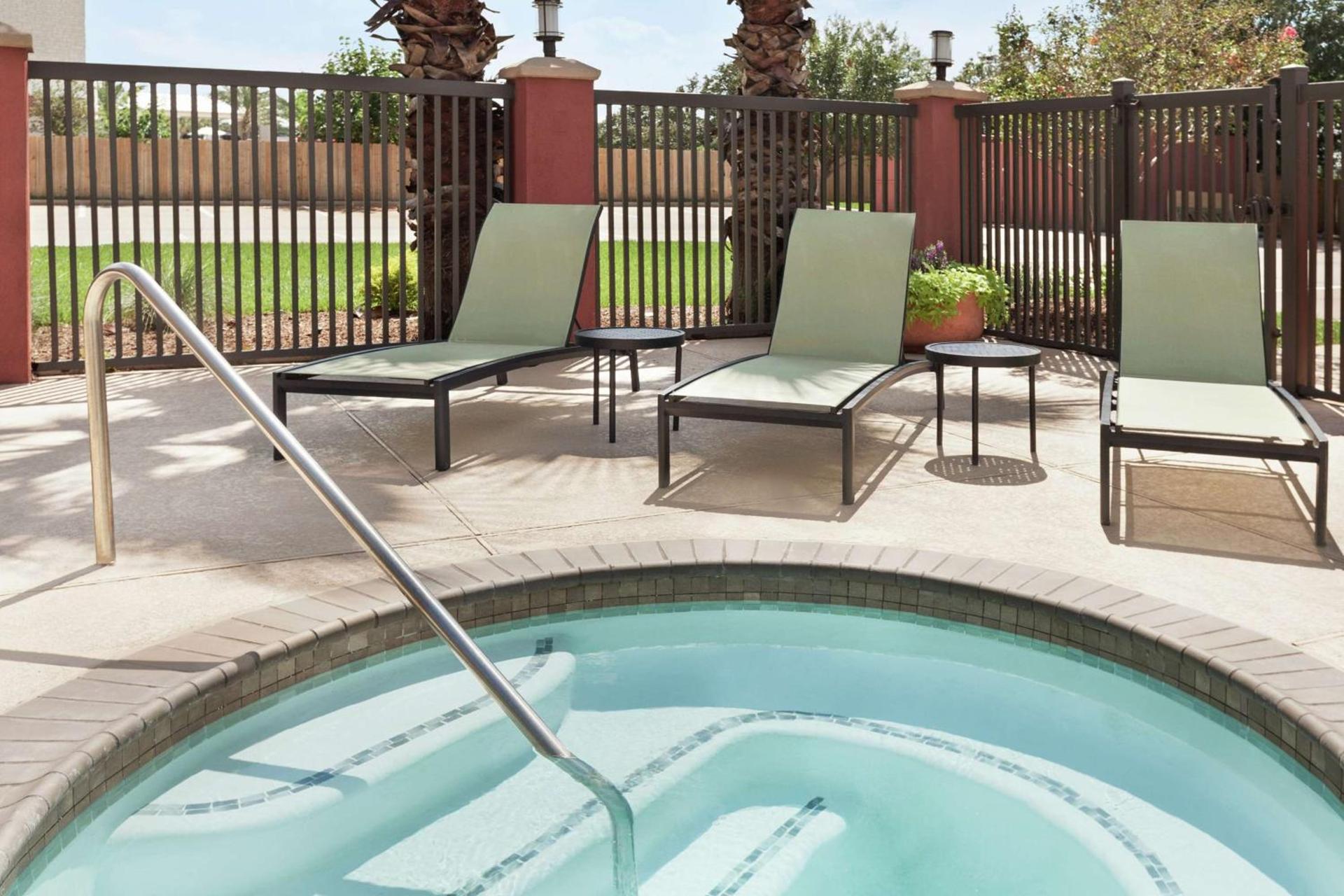 Hampton Inn Houston Hobby Airport photo 40