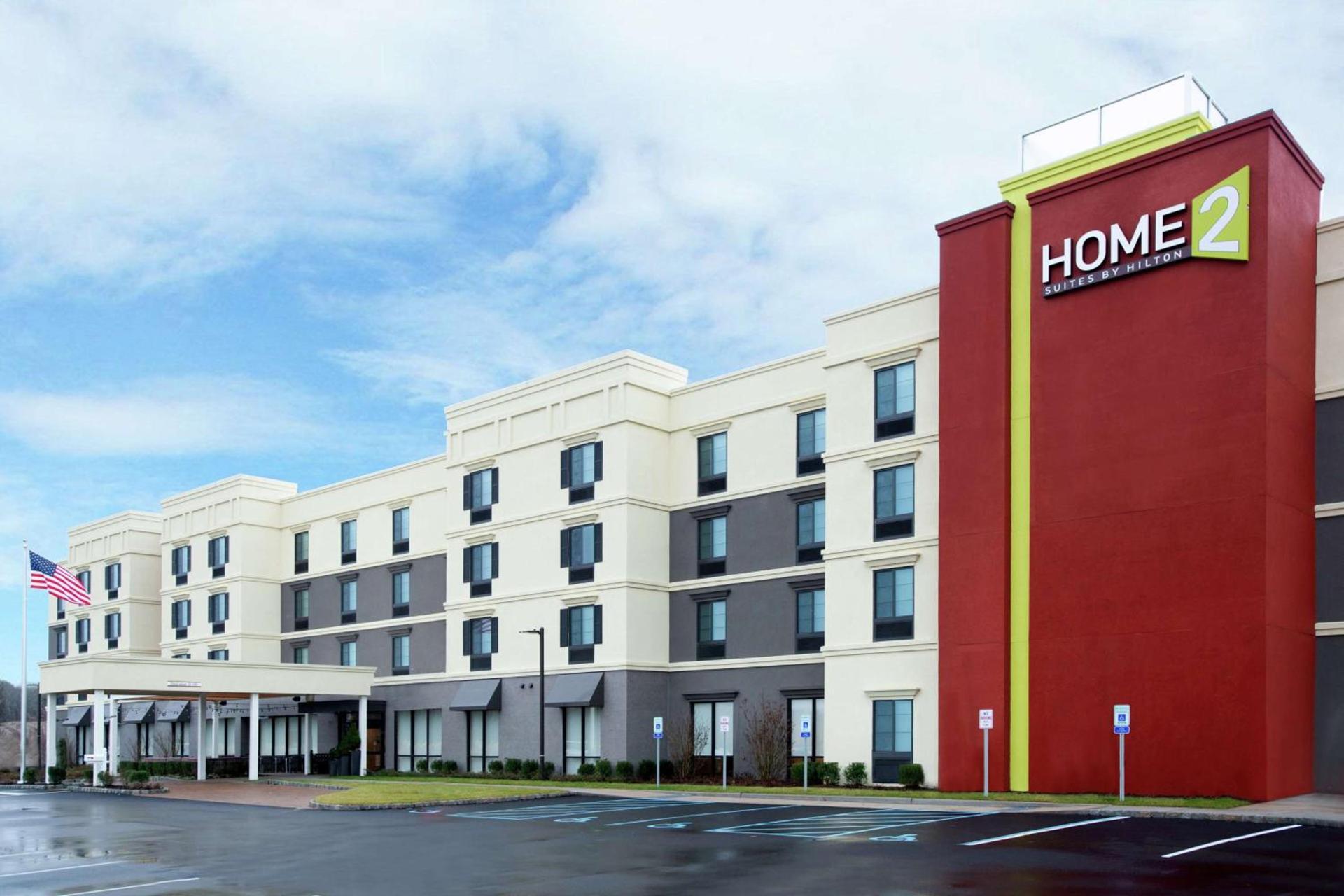 Home2 Suites by Hilton Long Island Brookhaven photo 2